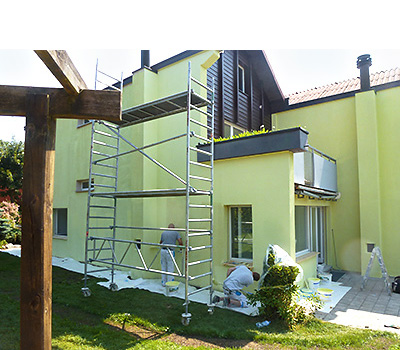 Hausfassade Renovation Malerarbeiten