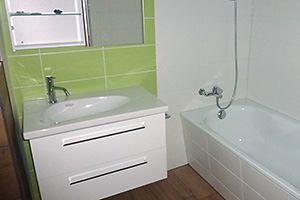 Badezimmer nach der Malerarbeit