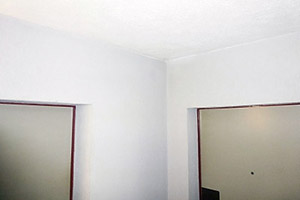 Treppenhaus vor der Malerarbeit