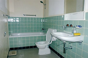 Badezimmer vor der Malerarbeit